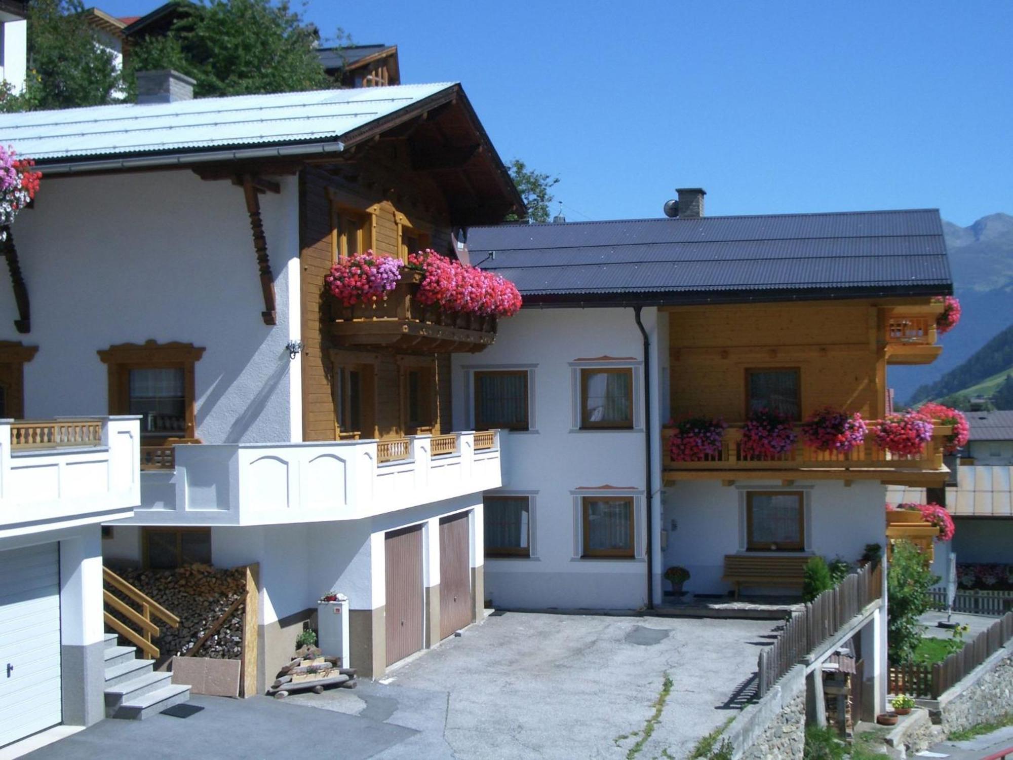 Apartment With Mountain Views From The Balcony Kappl  Extérieur photo